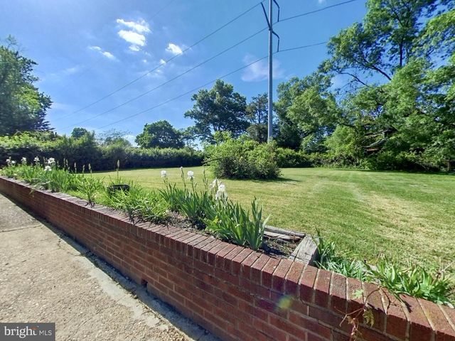4520 APPLE TREE DR, Alexandria, VA 22310