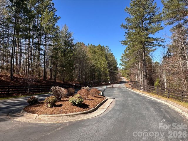 1318 Sunset Point Drive, Connelly Springs, NC 28612