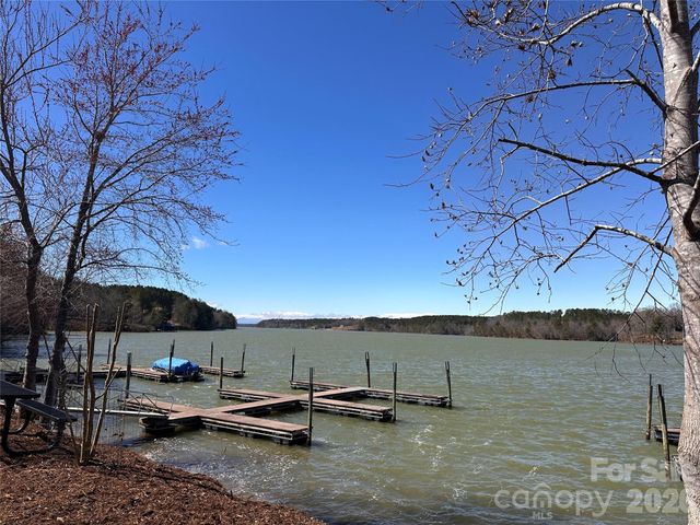 1318 Sunset Point Drive, Connelly Springs, NC 28612