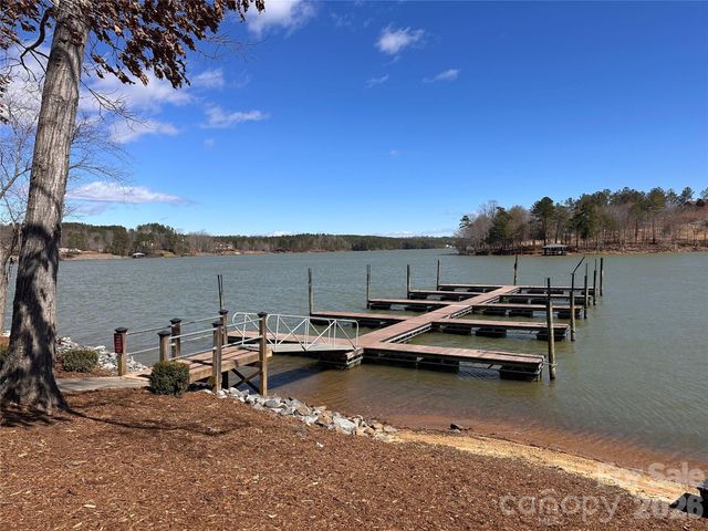 1318 Sunset Point Drive, Connelly Springs, NC 28612
