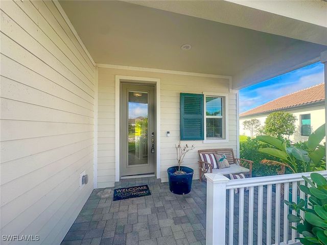 4605 Centaurus CIR, Naples, FL 34120