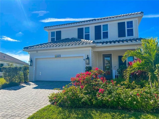 4605 Centaurus CIR, Naples, FL 34120