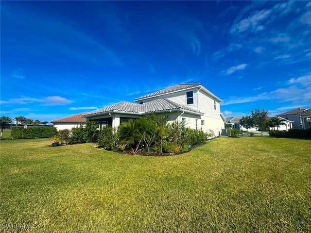 4605 Centaurus CIR, Naples, FL 34120