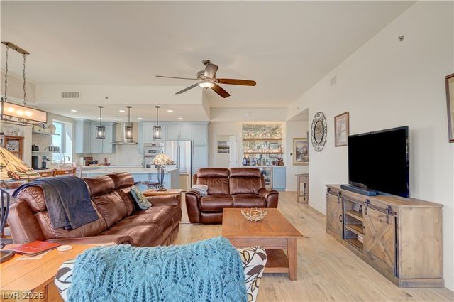 8255 Las Vegas Boulevard 1513, Las Vegas, NV 89123