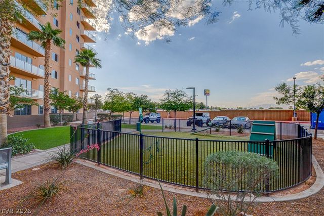 8255 Las Vegas Boulevard 1513, Las Vegas, NV 89123