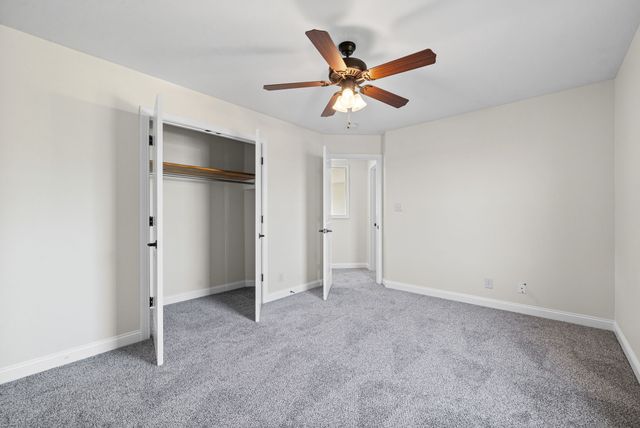 1708 Spring Haven Dr, Clarksville, TN 37042