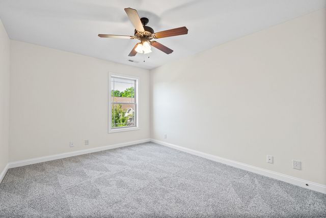 1708 Spring Haven Dr, Clarksville, TN 37042