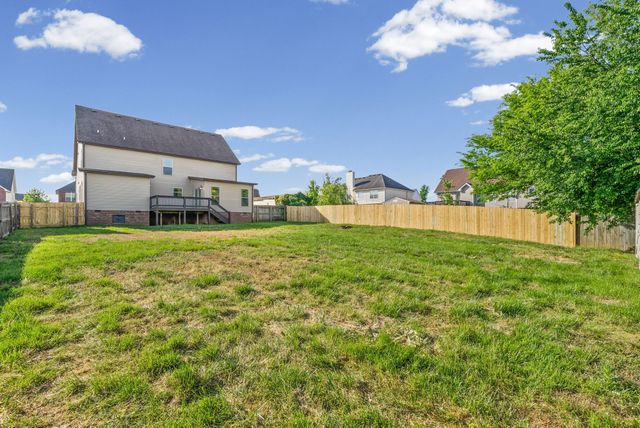 1708 Spring Haven Dr, Clarksville, TN 37042