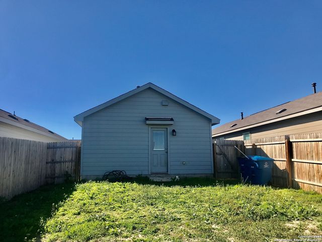 7410 SILOS RDG, San Antonio, TX 78252