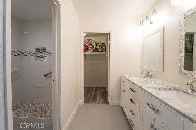 12 Willowcrest, Pomona, CA 91766