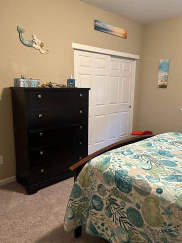 1816 E Knights Ferry Dr, Plumas Lake, CA 95961