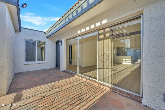 2819 N 49TH Street, Phoenix, AZ 85008