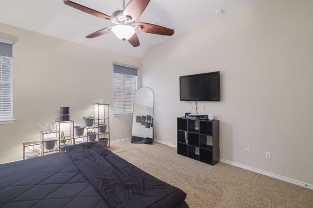 9212 Pioneer Forest DR, Austin, TX 78744