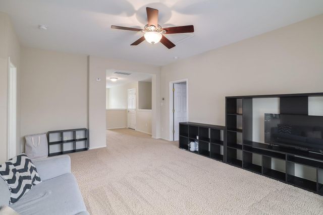 9212 Pioneer Forest DR, Austin, TX 78744