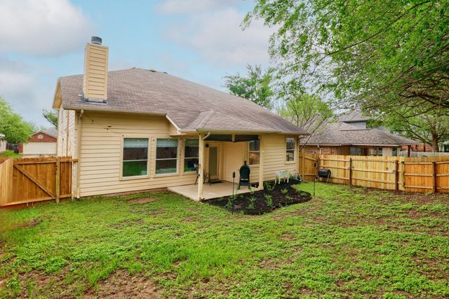 9212 Pioneer Forest DR, Austin, TX 78744