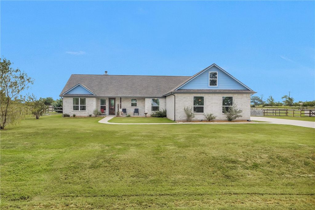 9123 Scarborough Drive, Iola, TX 77861 — exterior