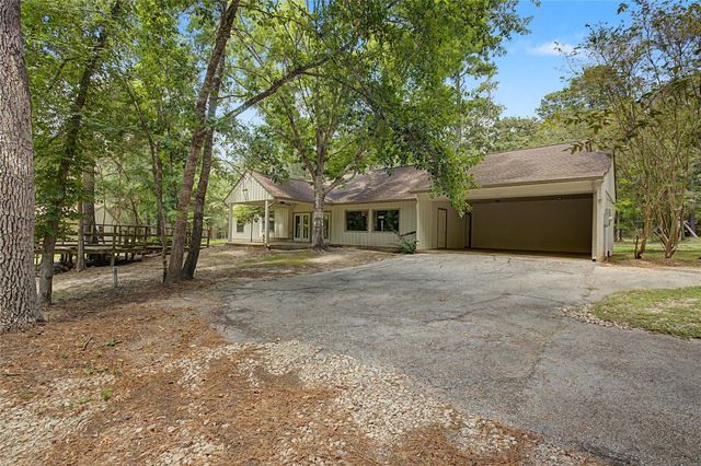 83 Dahlia Road, Huntsville, TX 77320