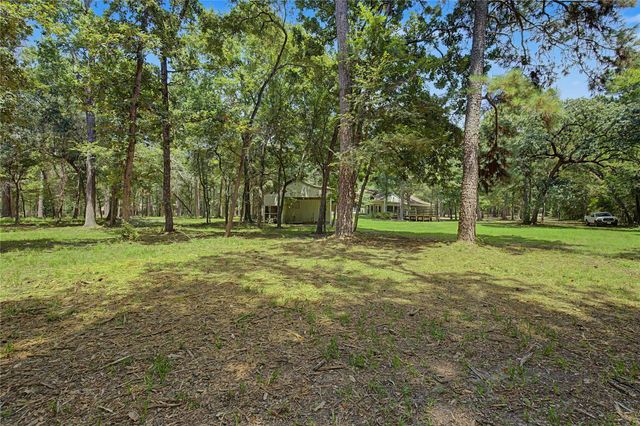83 Dahlia Road, Huntsville, TX 77320