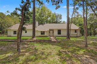 83 Dahlia Road, Huntsville, TX 77320