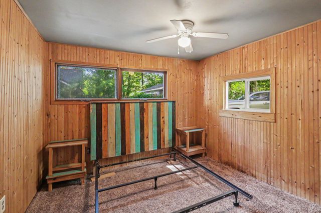 114 S 180th Avenue, Hesperia, MI 49421