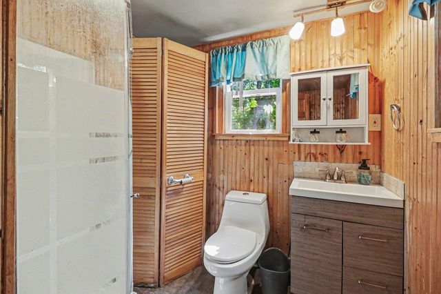 114 S 180th Avenue, Hesperia, MI 49421