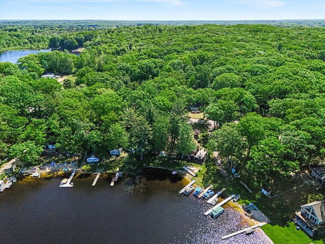 114 S 180th Avenue, Hesperia, MI 49421