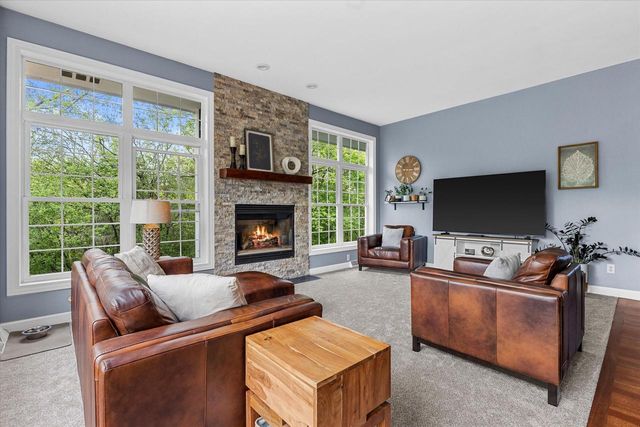 8225 Virginia CIRCLE, Wind Lake, WI 53185