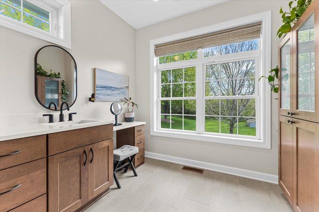 8225 Virginia CIRCLE, Wind Lake, WI 53185