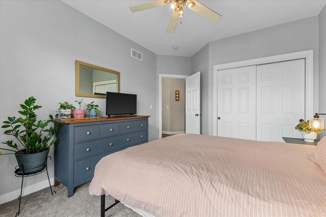 8225 Virginia CIRCLE, Wind Lake, WI 53185