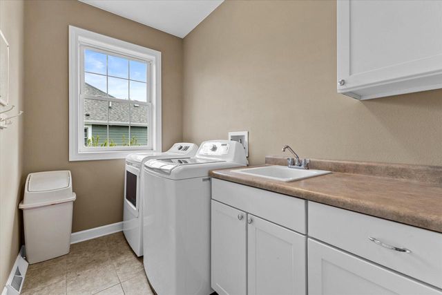 8225 Virginia CIRCLE, Wind Lake, WI 53185