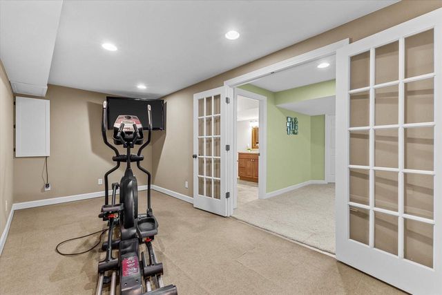 8225 Virginia CIRCLE, Wind Lake, WI 53185