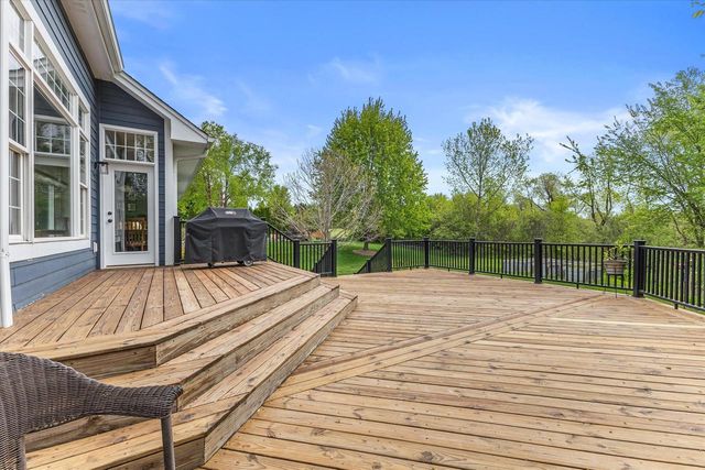 8225 Virginia CIRCLE, Wind Lake, WI 53185