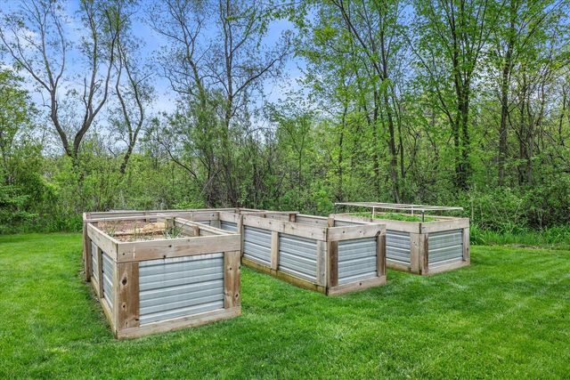 8225 Virginia CIRCLE, Wind Lake, WI 53185