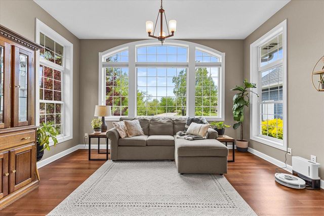 8225 Virginia CIRCLE, Wind Lake, WI 53185
