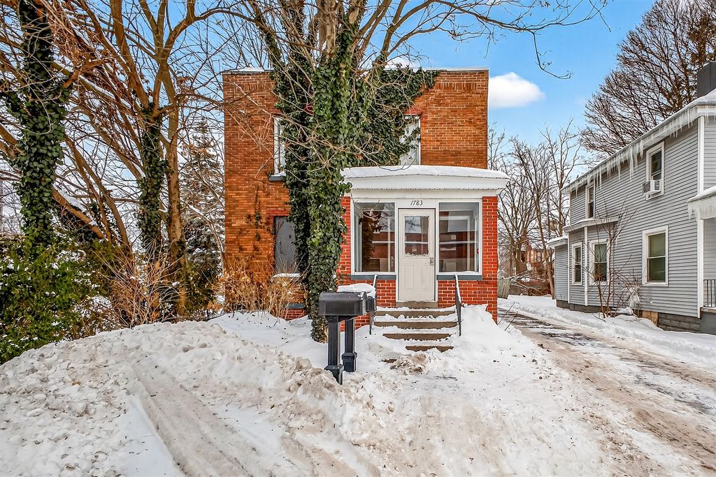 1783 Sanford Street, Muskegon, MI 49441