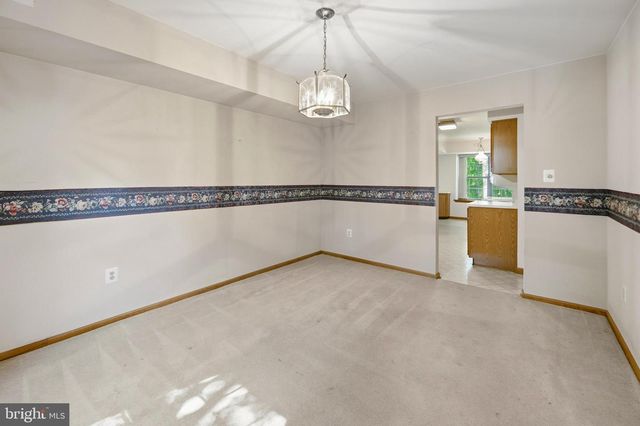 5 PRINCE ANDREW CT, Marlton, NJ 08053