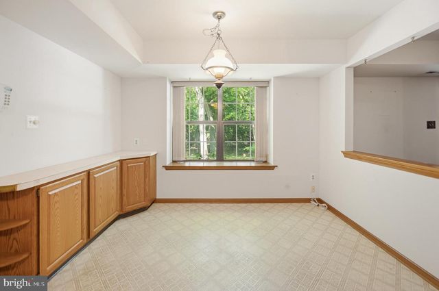 5 PRINCE ANDREW CT, Marlton, NJ 08053