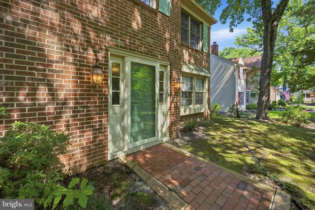 5 PRINCE ANDREW CT, Marlton, NJ 08053