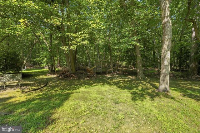 5 PRINCE ANDREW CT, Marlton, NJ 08053