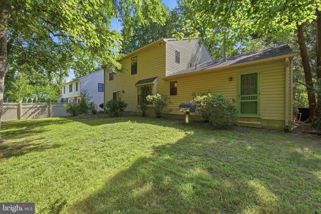 5 PRINCE ANDREW CT, Marlton, NJ 08053