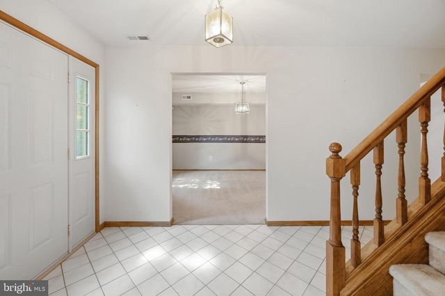5 PRINCE ANDREW CT, Marlton, NJ 08053