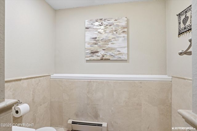 13141 Nora Drive, Anchorage, AK 99515