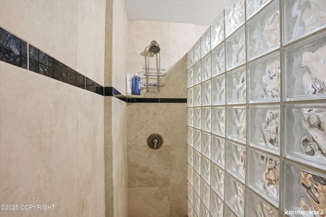 13141 Nora Drive, Anchorage, AK 99515