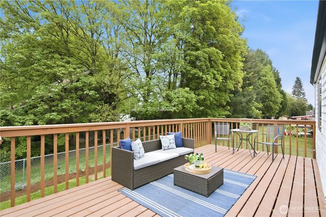 25810 129th Place SE, Kent, WA 98030