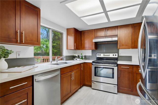 25810 129th Place SE, Kent, WA 98030
