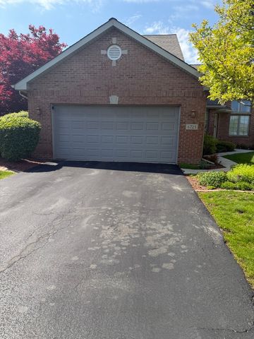 6723 Pondview Drive, Tinley Park, IL 60477