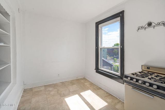 128 Hamilton Street, Albany, NY 12207