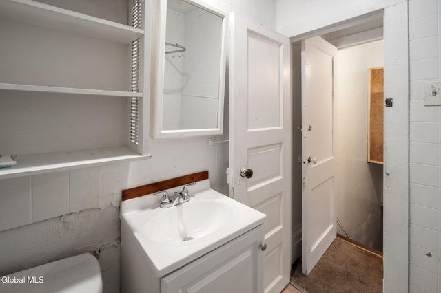 128 Hamilton Street, Albany, NY 12207