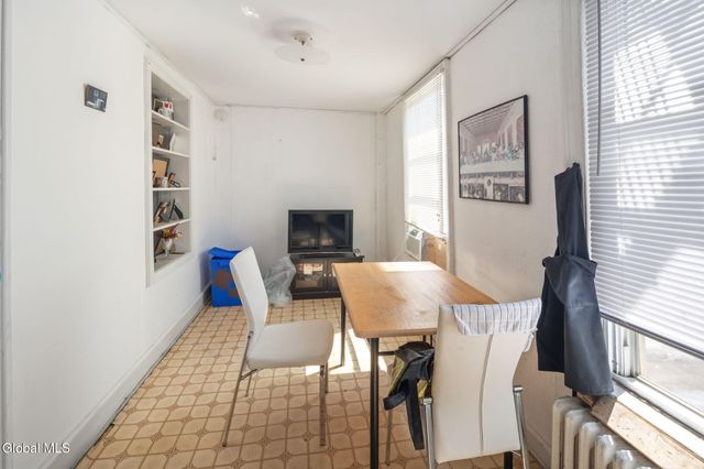 128 Hamilton Street, Albany, NY 12207