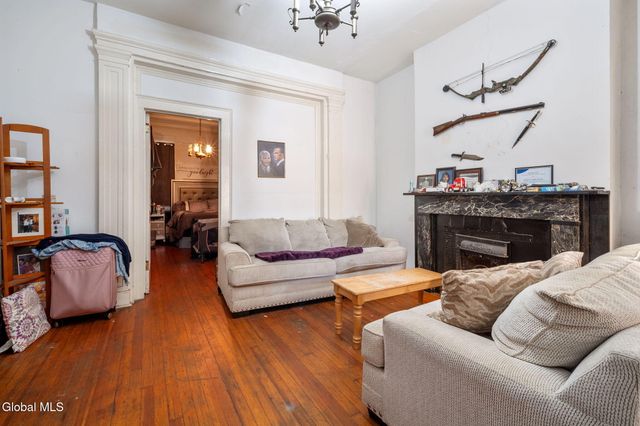 128 Hamilton Street, Albany, NY 12207